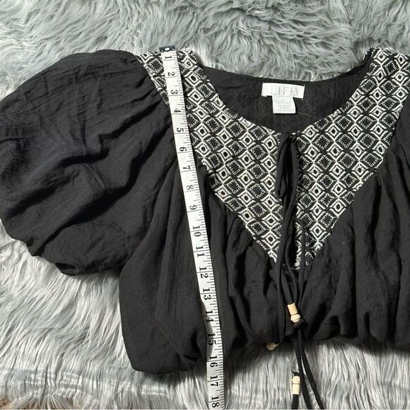 LIFE CROPPED - Picture 4 of 8